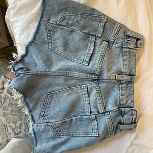 Pull and Bear denim shorts with pocket detail. Only worn a few times
